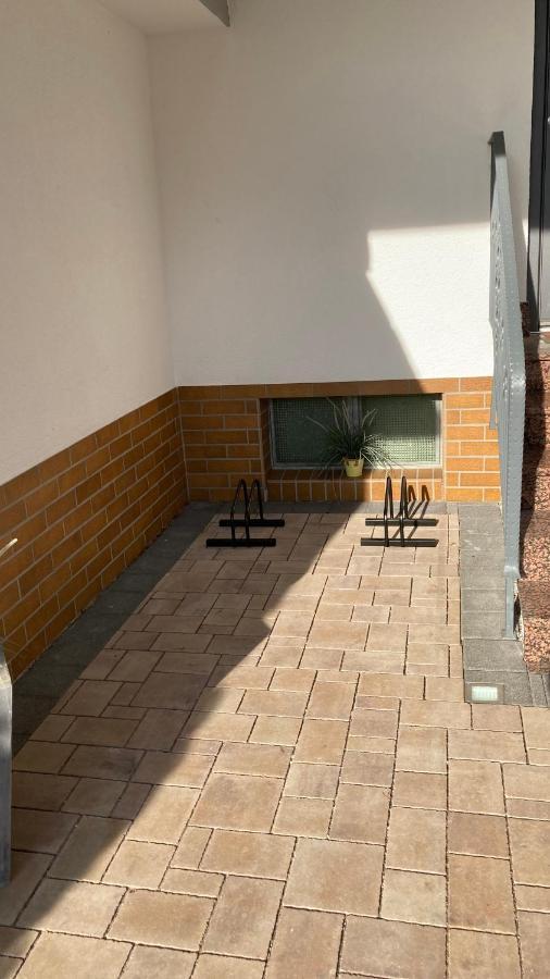 Ferienwohnung -Isola Madre Biebesheim am Rhein エクステリア 写真